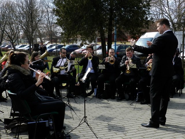 2017. március 15. 41